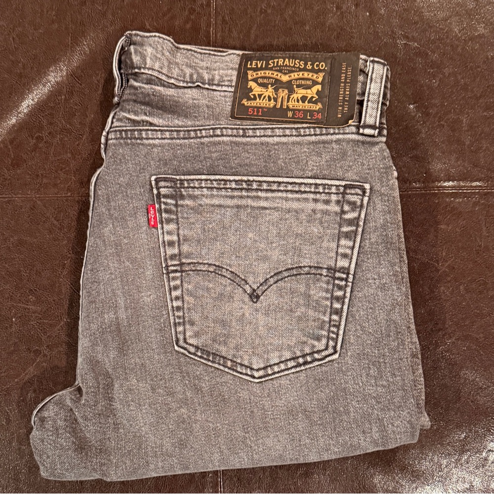 Levi’s 511 Slim Fit Gray Jeans – Men’s 36x34